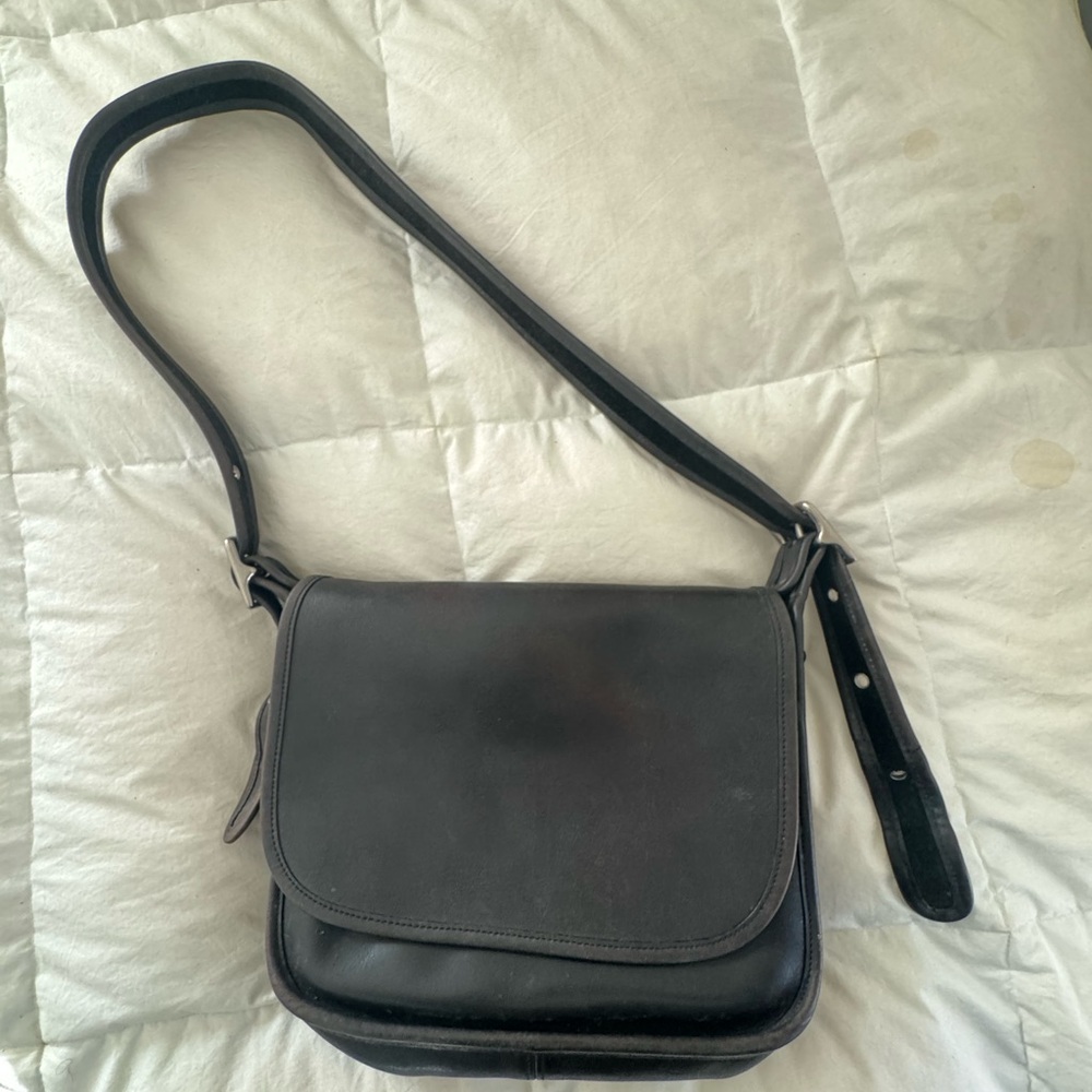 COACH vintage Leather Crossbody Bag